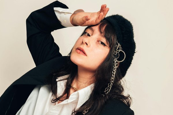 Approcci creativi per ottimizzare la frenata rigenerativa nei veicoli elettrici e amplificare l"efficienza energetica