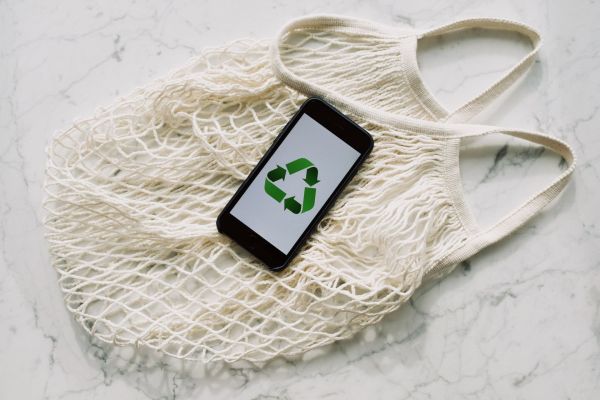 Scopri le Top Marche di Moda Slider: Leader nell"Upcycling e Nello Stile Sostenibile